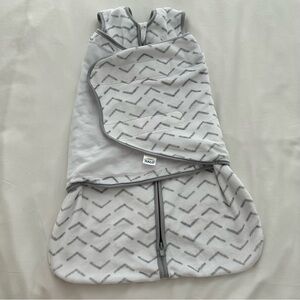 Halo SleepSack Baby Chevron Swaddle Gray Size Newborn 0-3M